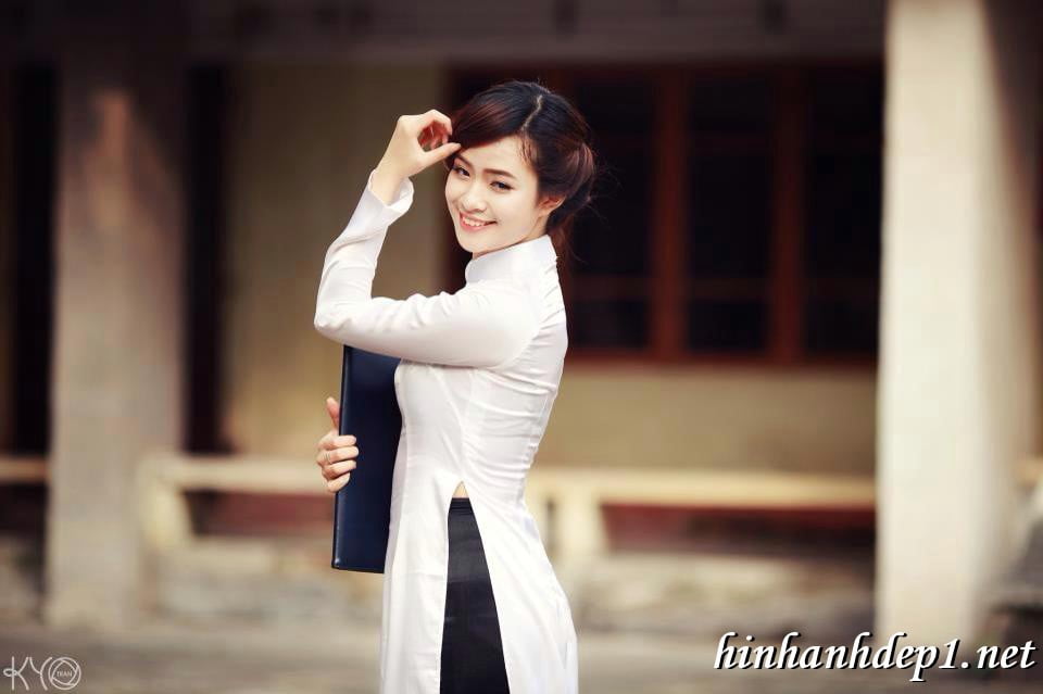 Nữ sinh và áo dài - Nét đẹp văn hóa dân tộc Việt Nam: