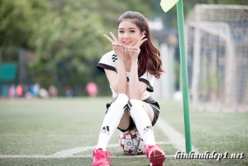 anh-hotgirl-lilly-luta-xinh-dep-trong-mua-world-cup (8)