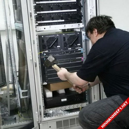 anh-hai-huoc-xoay-quanh-nhung-chiec-may-tinh (6)