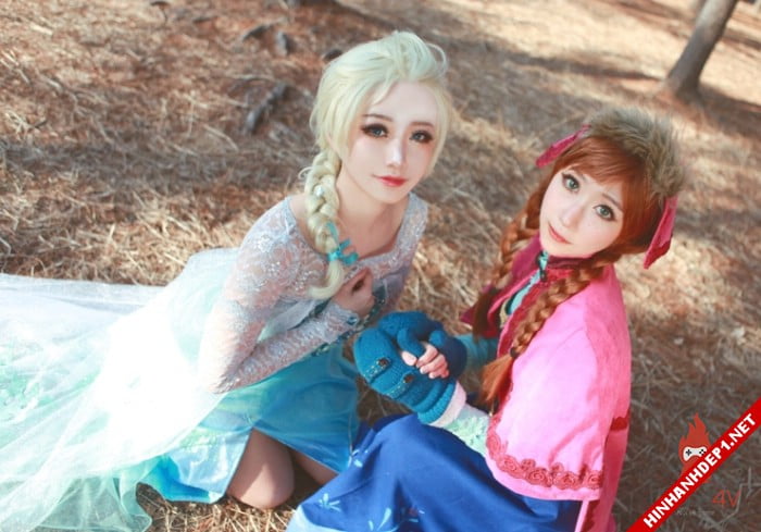 phim-frozen-va-hinh-anh-nu-cosplay-xinh-dep (14)
