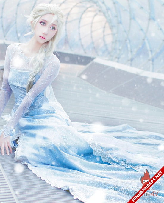 phim-frozen-va-hinh-anh-nu-cosplay-xinh-dep (19)