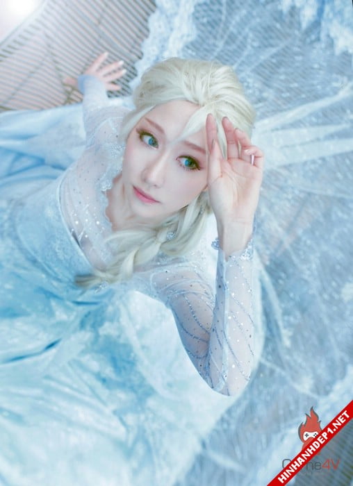 phim-frozen-va-hinh-anh-nu-cosplay-xinh-dep (3)