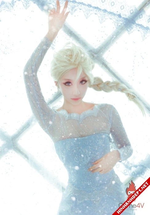 phim-frozen-va-hinh-anh-nu-cosplay-xinh-dep (7)