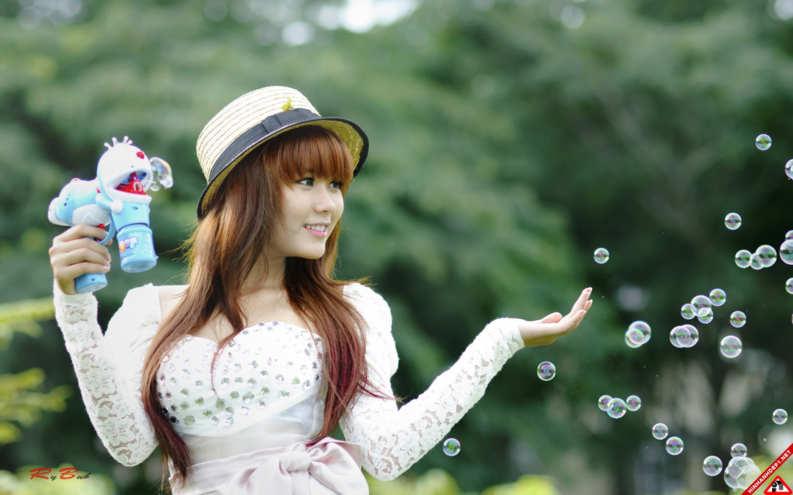 bo-anh-girl-xinh-cung-huong-dong-gio-noi (7)