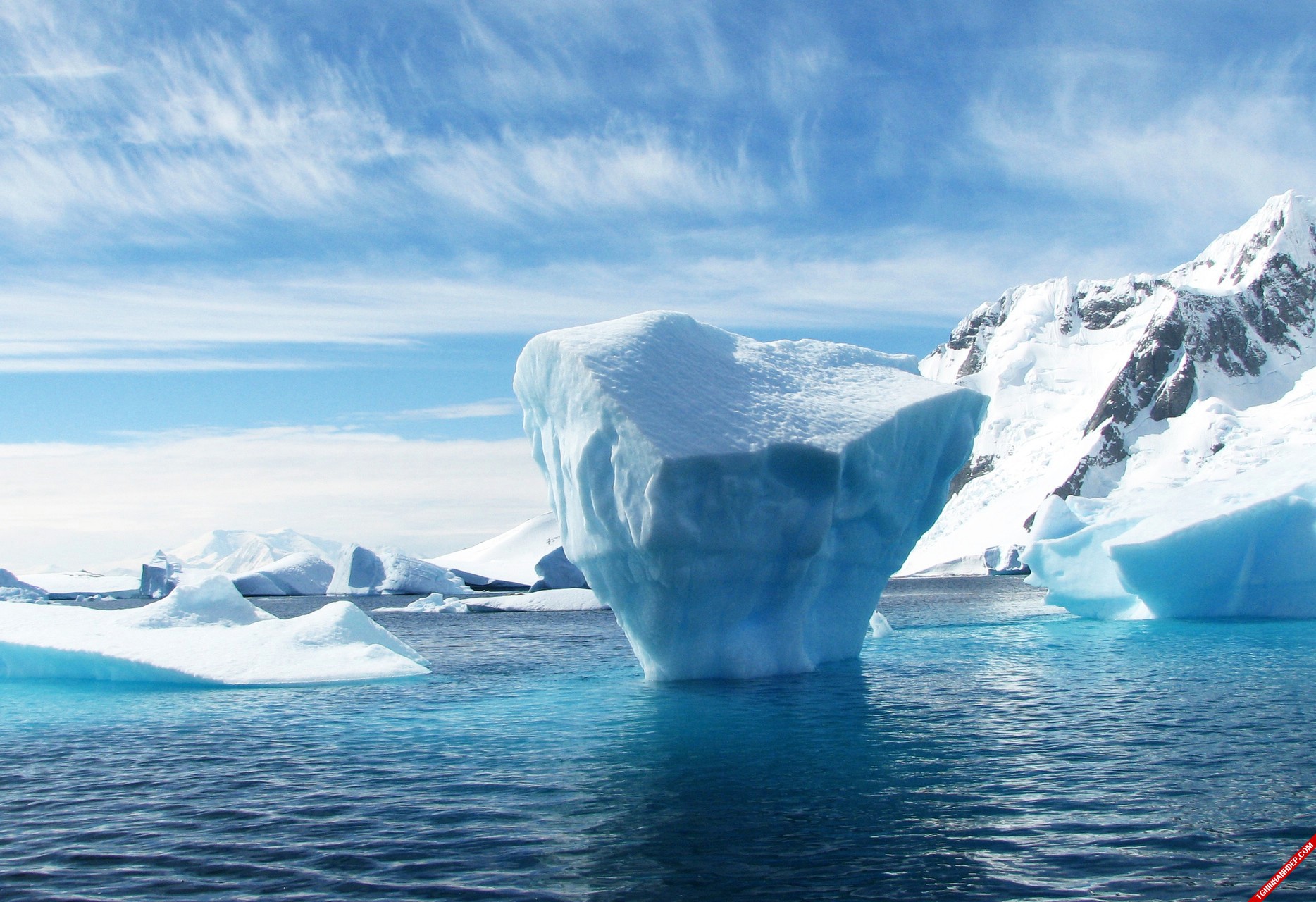 Cận cảnh vẻ đẹp của những tảng băng trong mùa đông