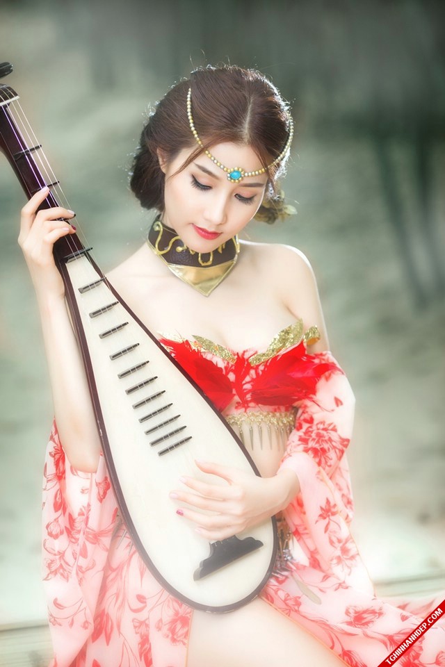 Ngắm Diễm My 9X nóng bỏng trong bộ ảnh mới nhất