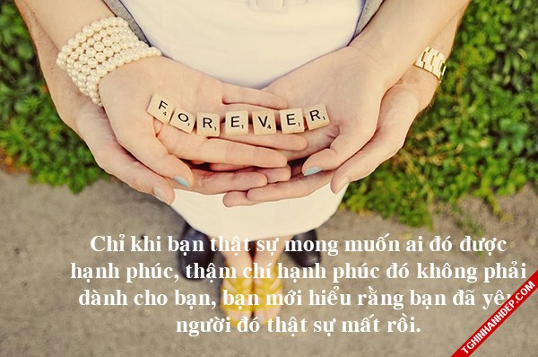 10 status ý nghĩa dành cho người đang yêu